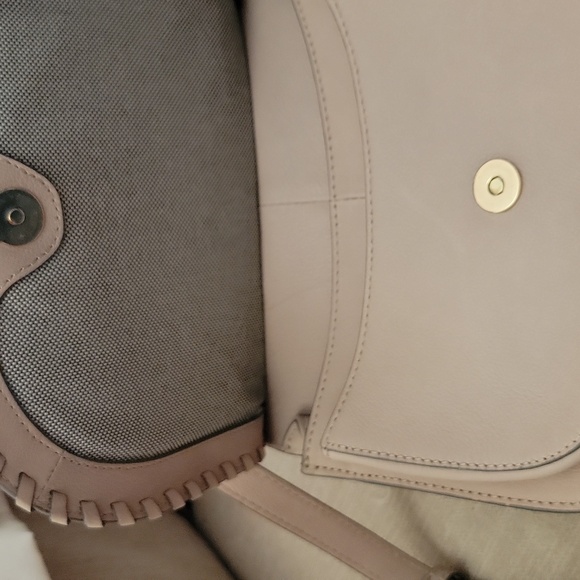 Vince Camuto Blush Leather Crossbody Bag - Picture 5 of 9